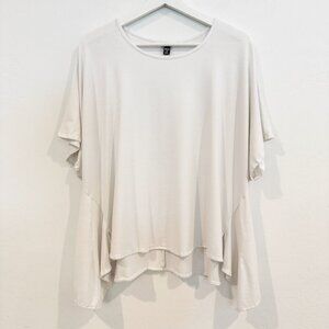 Dress to Kill Short Sleeve Asymmetric Top Relaxed Lagenlook Basic White One Size